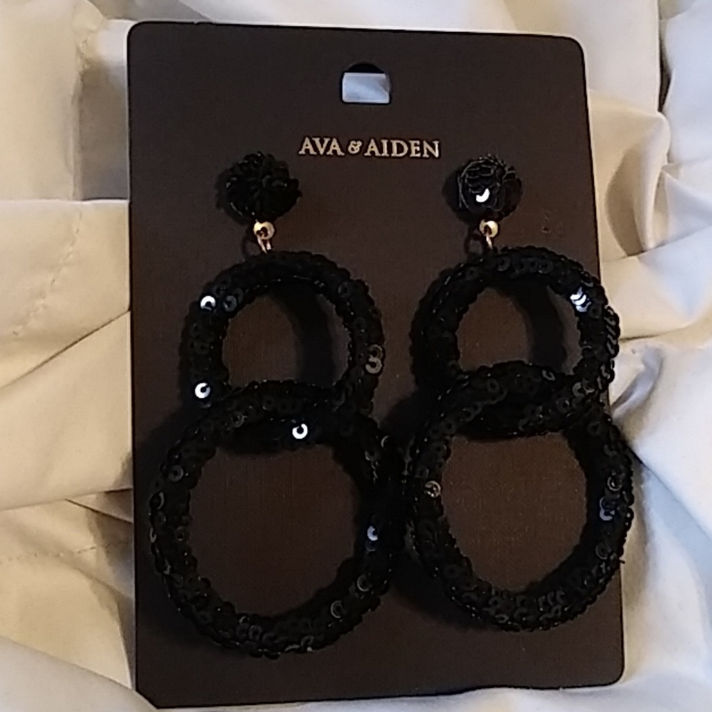 NEW!!! AVA & AIDEN sequin earrings